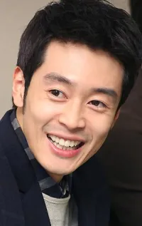 Kyeon Lee