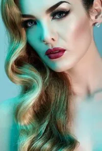 Миранда Барри