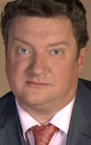 Олег Комаров