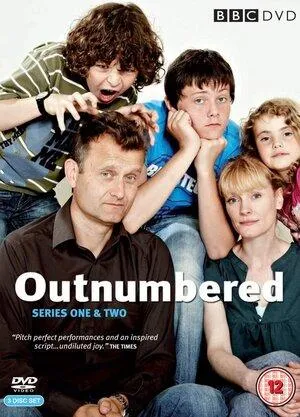 Постер сериала В меньшинстве (Великобритания)