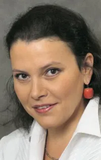 Янина Хачатурова